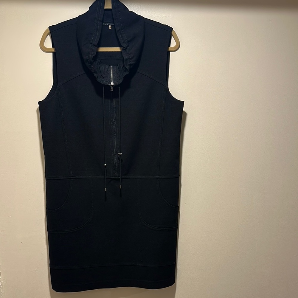 Black Sleeveless Dress